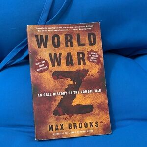 World War Z By Max Brooks Soft Cover An Oral History Of The Zombie War NWOTS